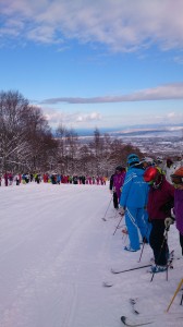 今年は気温も高く日本海を望みながらデモンストレーションを見学しました